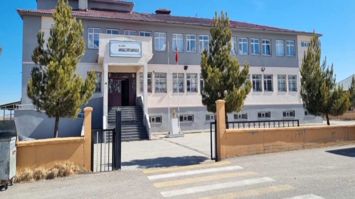 Andaç Ortaokulu Fotoğrafı